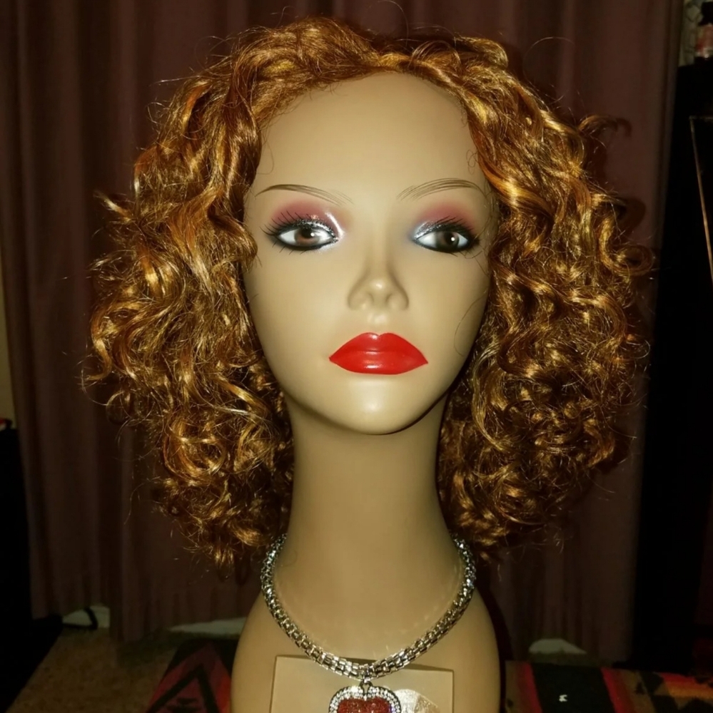 Blonde ambitions Wig